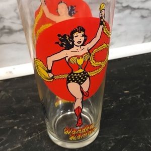 Rare! SUPER HEROS GLASS 1976 PEPSI WONDER WOMAN